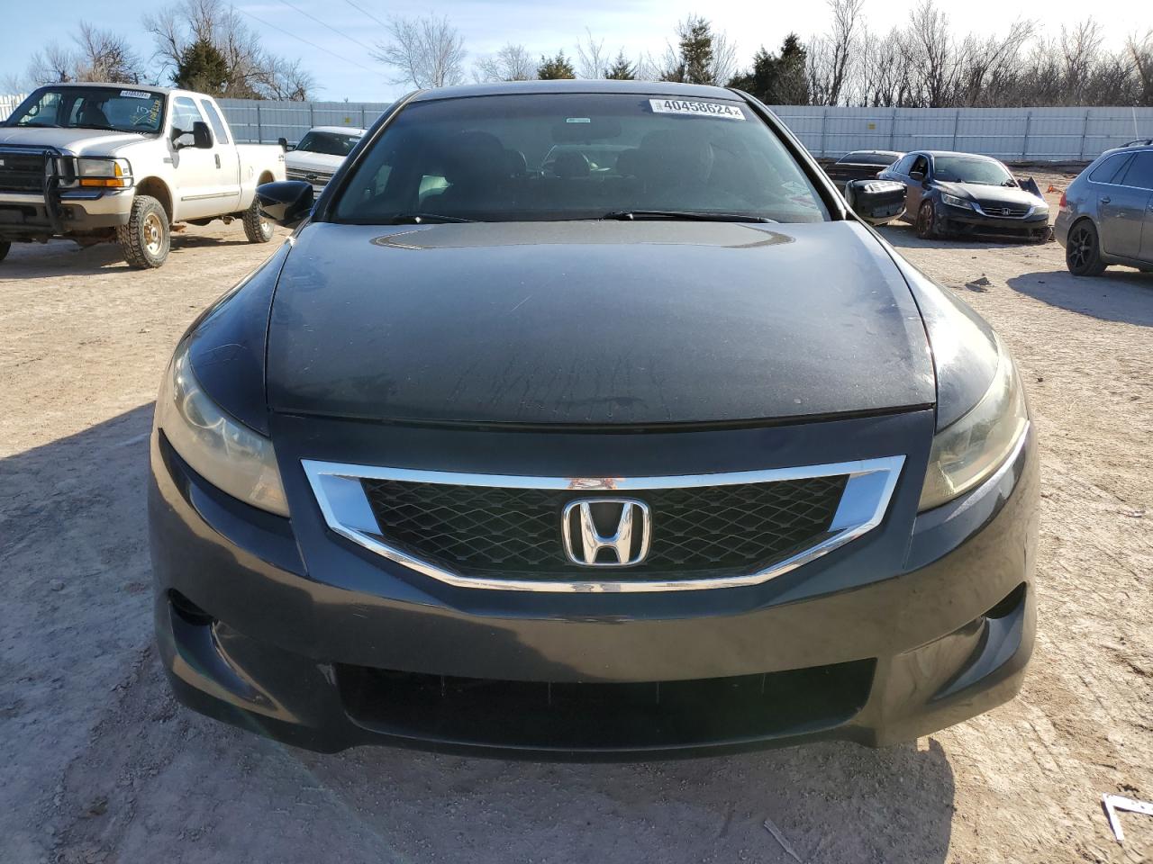 Photo 4 VIN: 1HGCS12838A022937 - HONDA ACCORD 