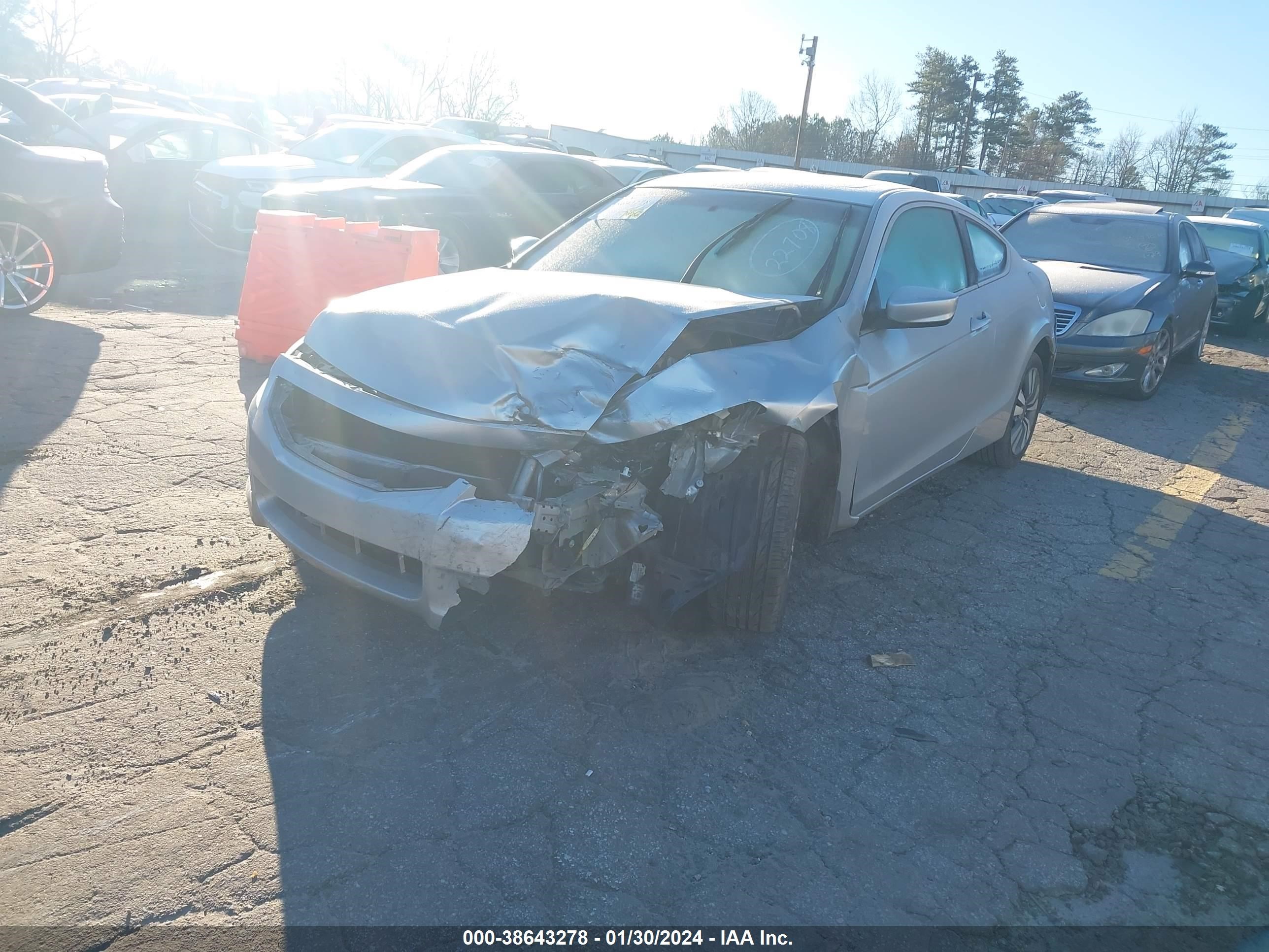 Photo 1 VIN: 1HGCS12839A002933 - HONDA ACCORD 