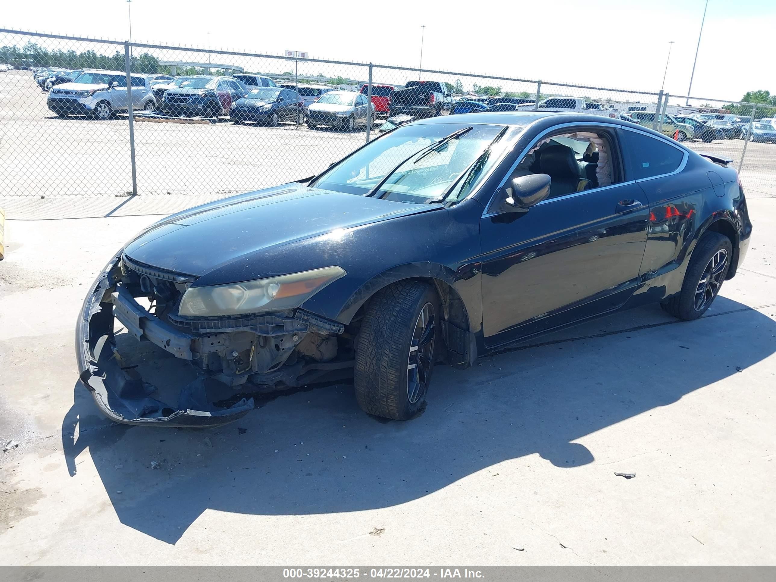 Photo 1 VIN: 1HGCS12858A016203 - HONDA ACCORD 