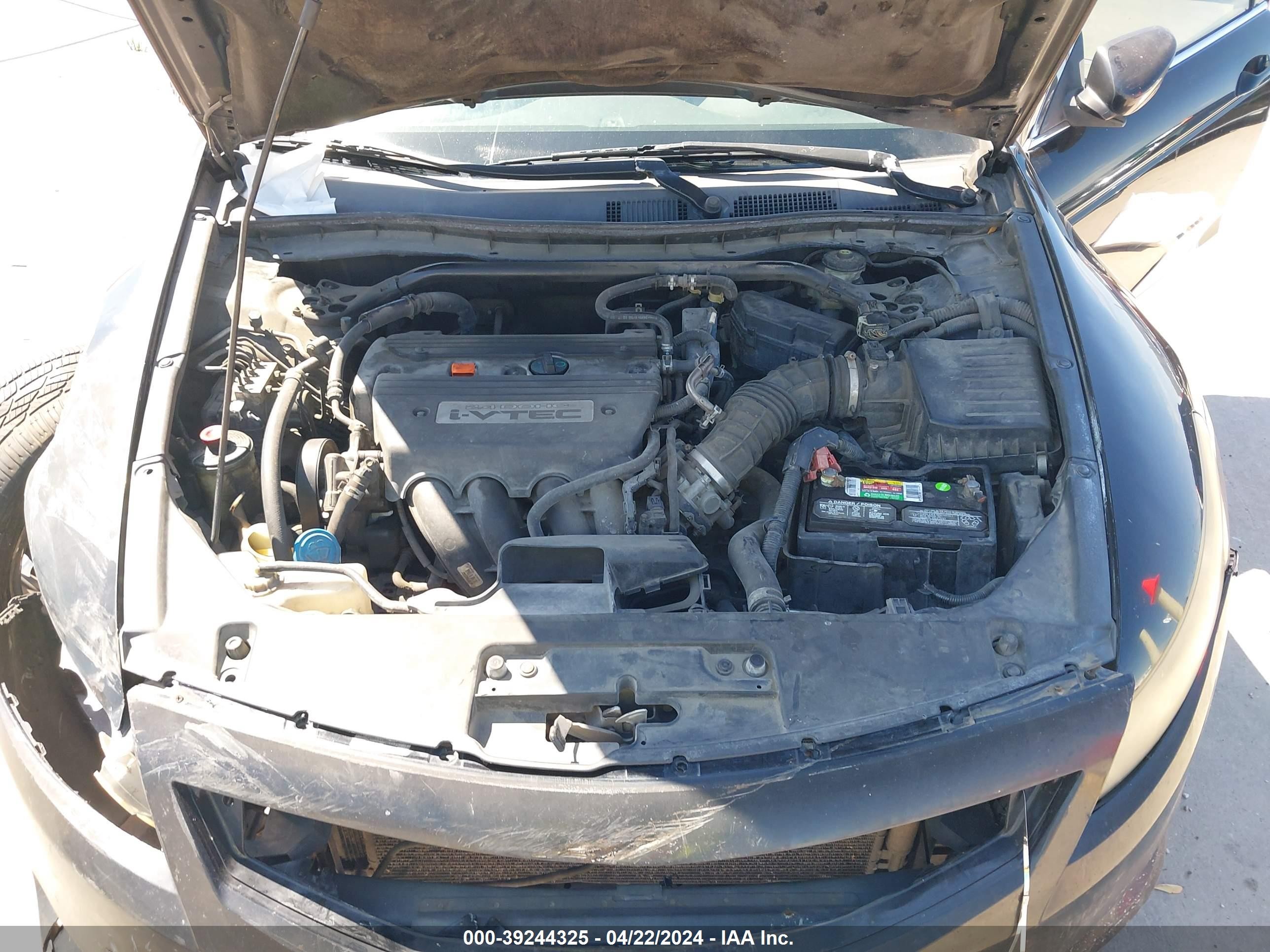 Photo 9 VIN: 1HGCS12858A016203 - HONDA ACCORD 