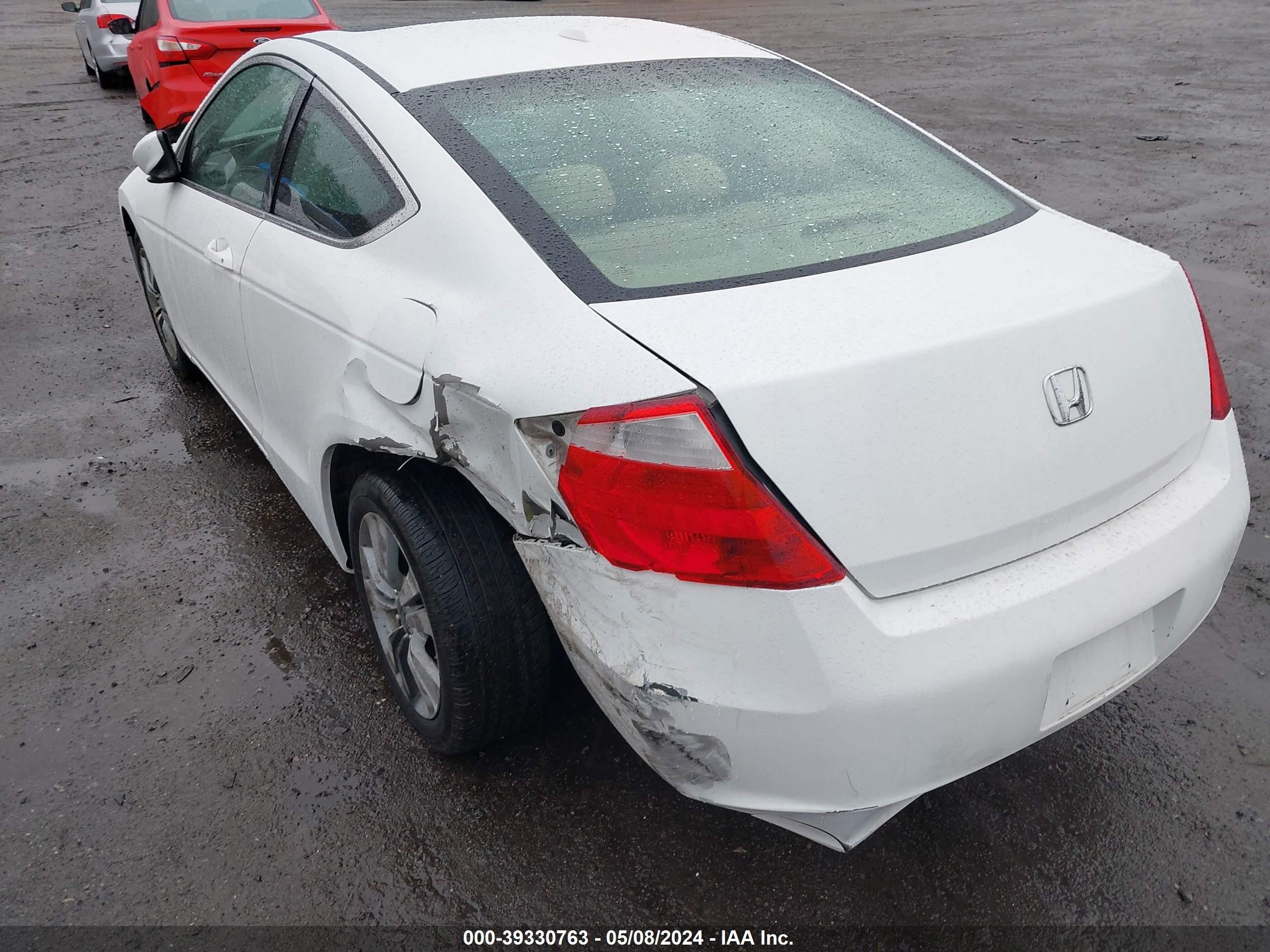 Photo 2 VIN: 1HGCS12859A024335 - HONDA ACCORD 