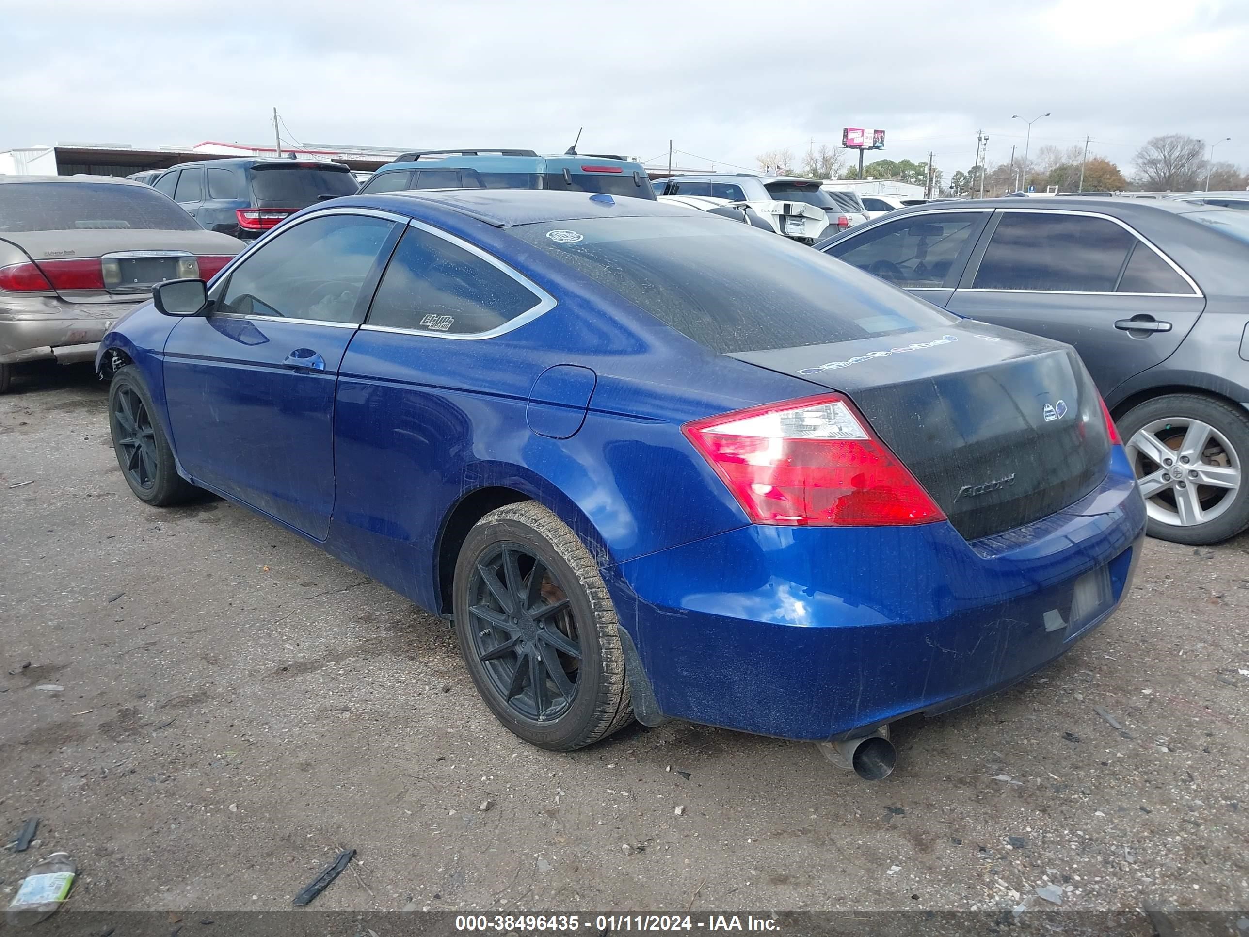 Photo 2 VIN: 1HGCS12879A006743 - HONDA ACCORD 