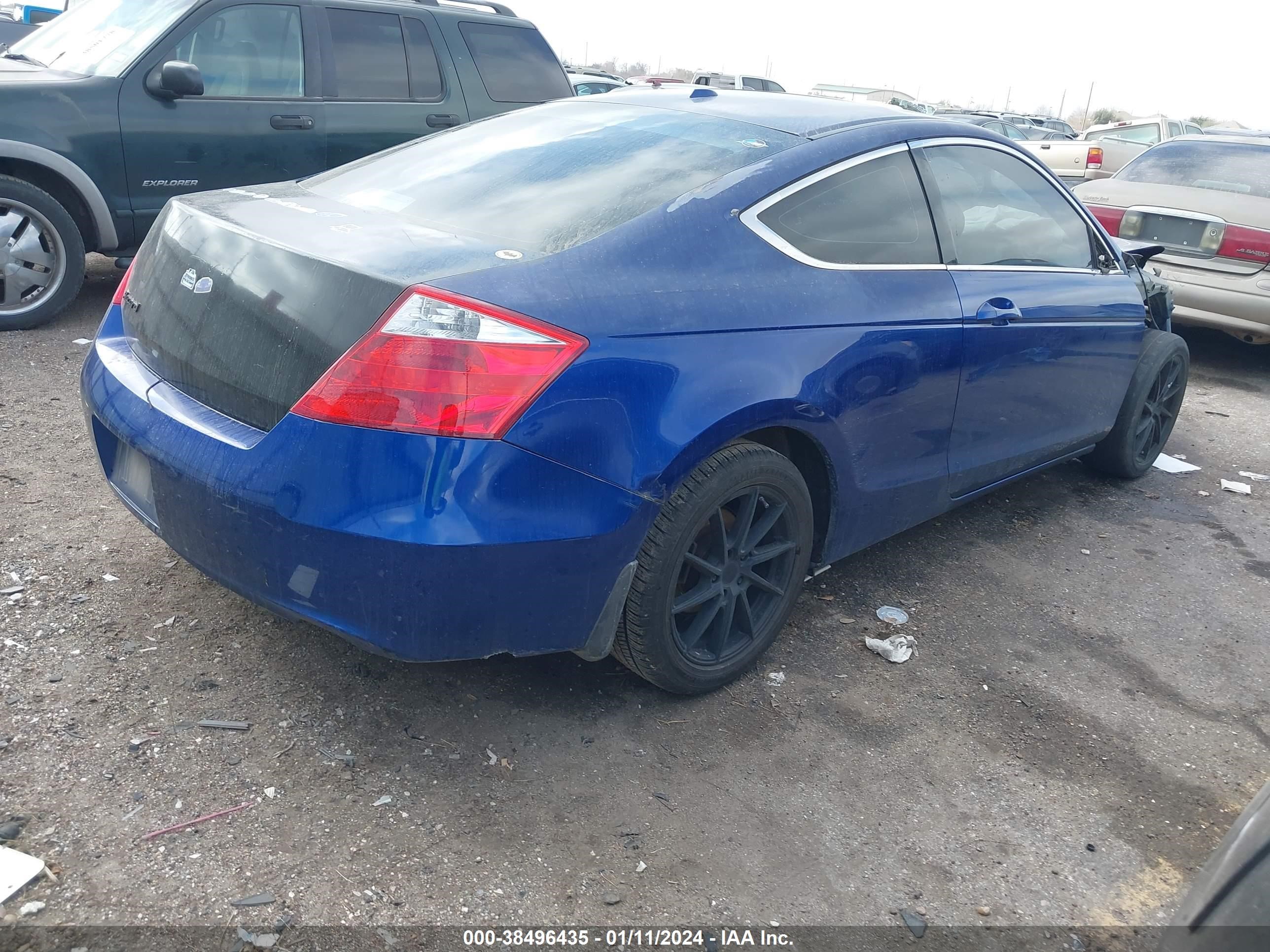 Photo 3 VIN: 1HGCS12879A006743 - HONDA ACCORD 