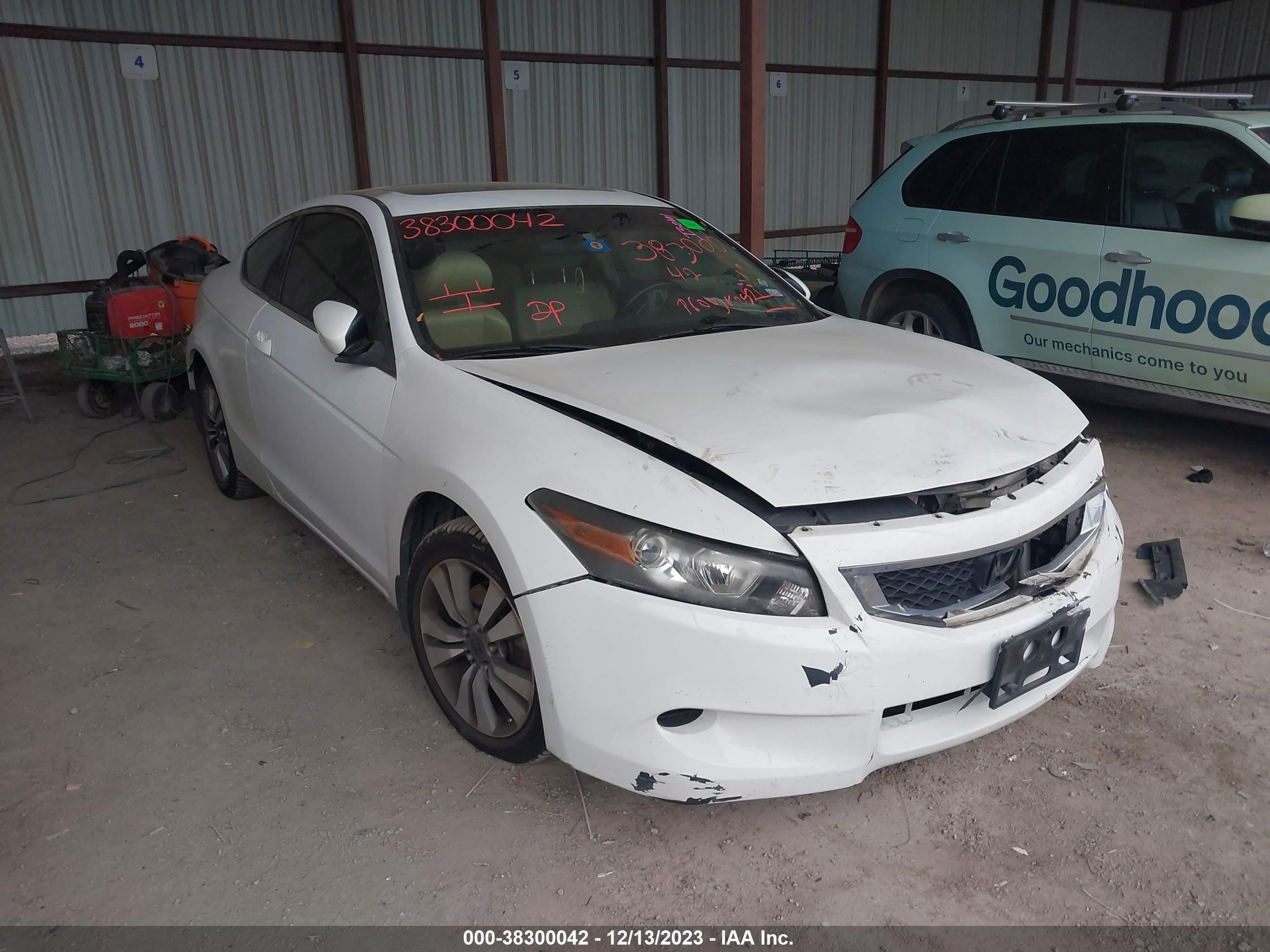 Photo 0 VIN: 1HGCS12879A018925 - HONDA ACCORD 