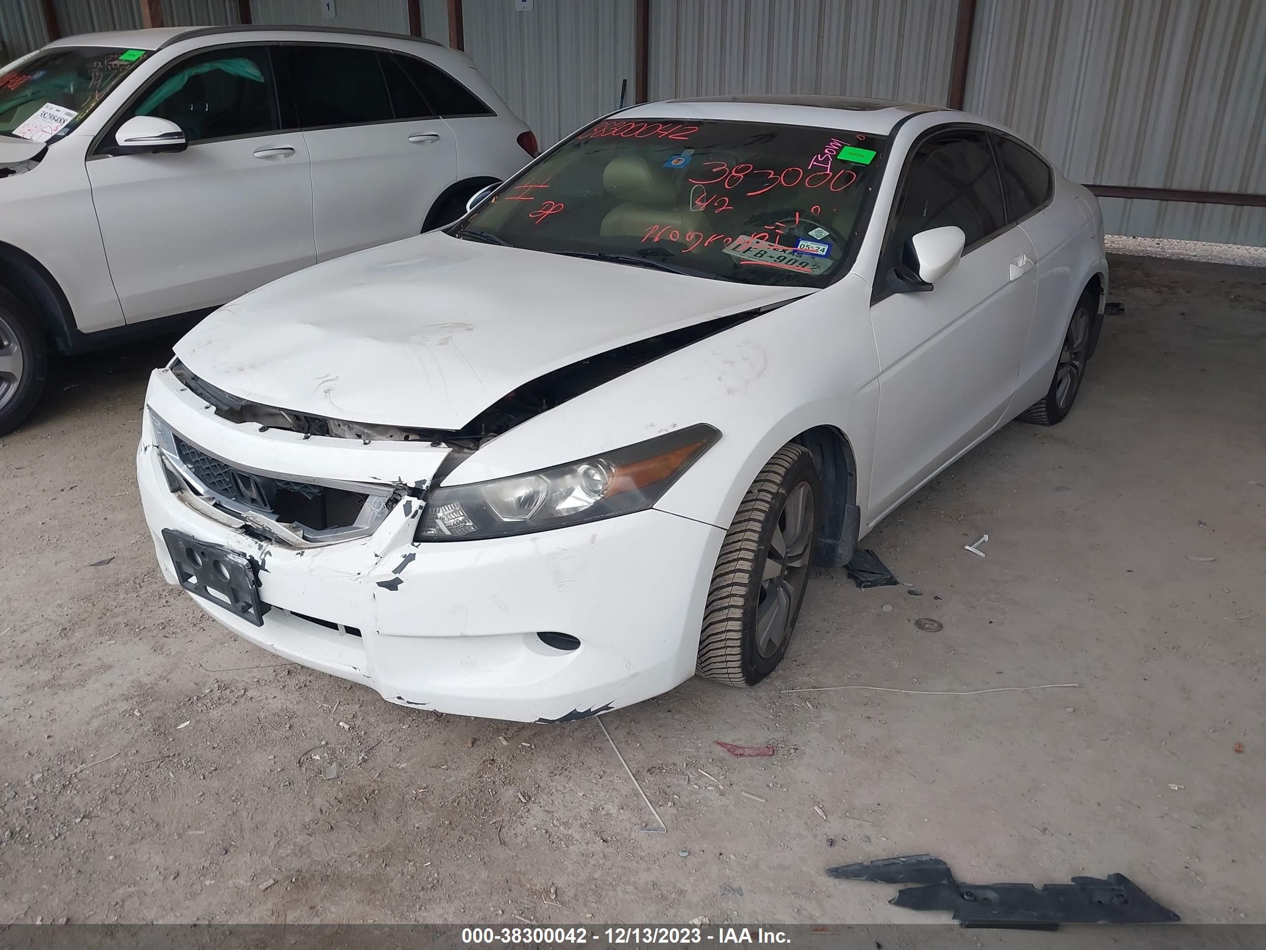 Photo 1 VIN: 1HGCS12879A018925 - HONDA ACCORD 