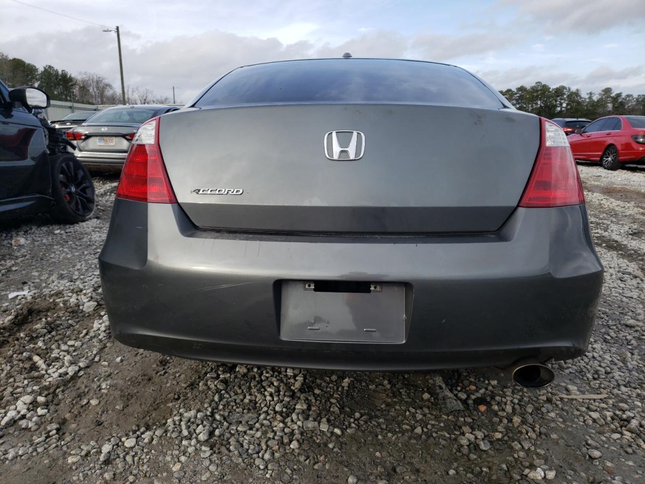 Photo 5 VIN: 1HGCS12888A009584 - HONDA ACCORD 