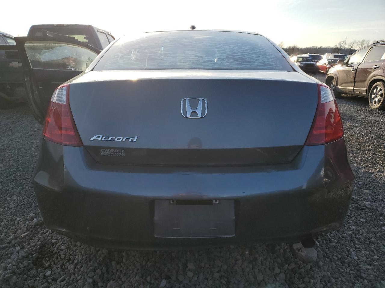 Photo 5 VIN: 1HGCS12898A026135 - HONDA ACCORD 