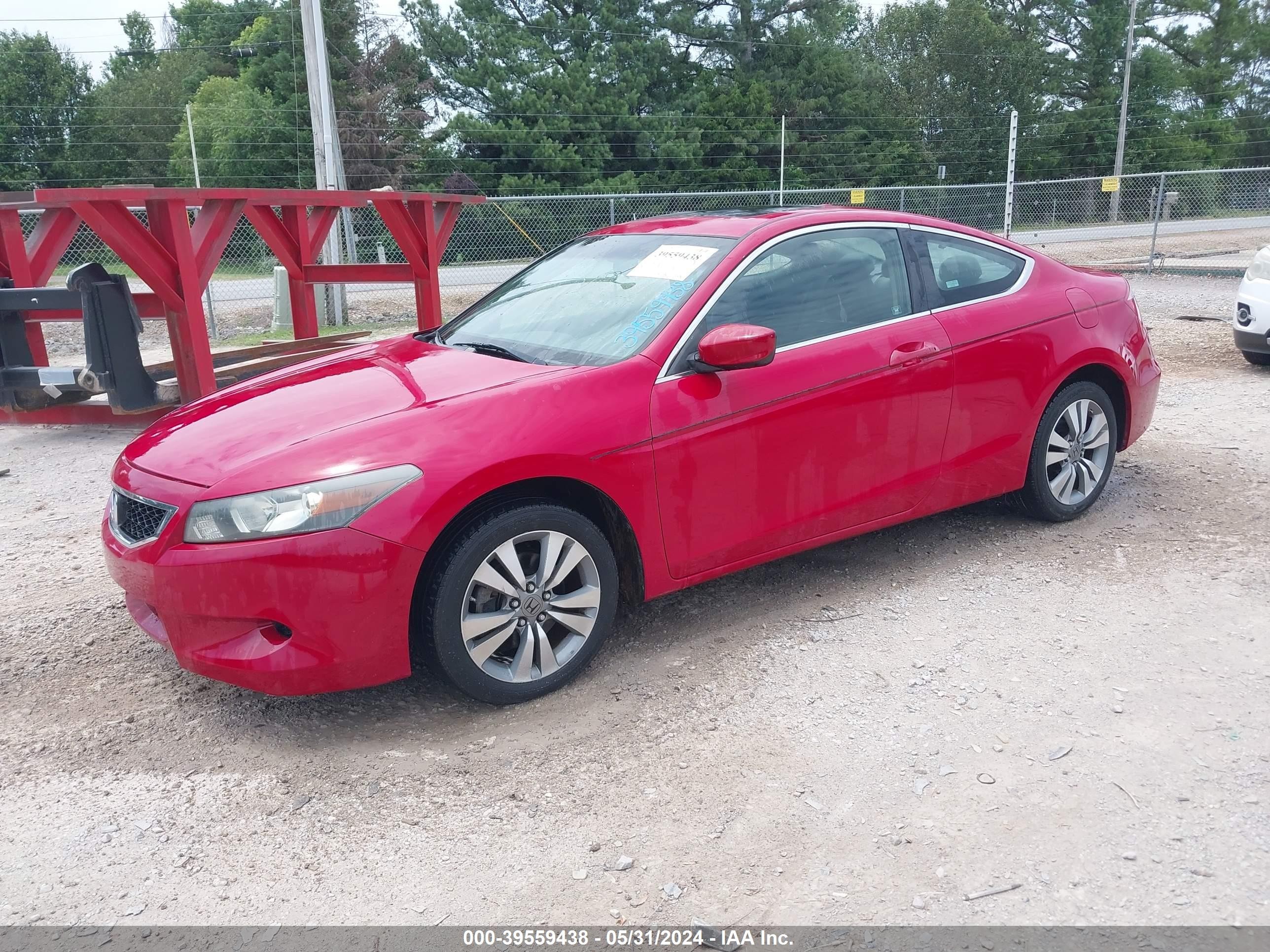 Photo 1 VIN: 1HGCS12898A027477 - HONDA ACCORD 