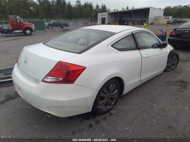 Photo 3 VIN: 1HGCS1A34CA017017 - HONDA ACCORD CPE 