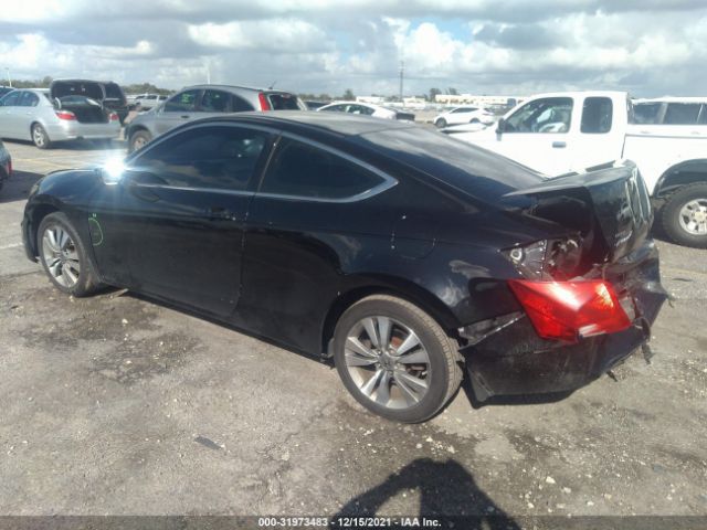 Photo 2 VIN: 1HGCS1A75CA014131 - HONDA ACCORD CPE 