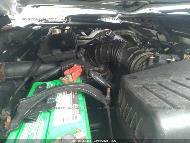 Photo 9 VIN: 1HGCS1B30AA000808 - HONDA ACCORD CPE 