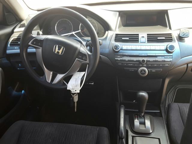 Photo 8 VIN: 1HGCS1B30BA010692 - HONDA ACCORD LX- 