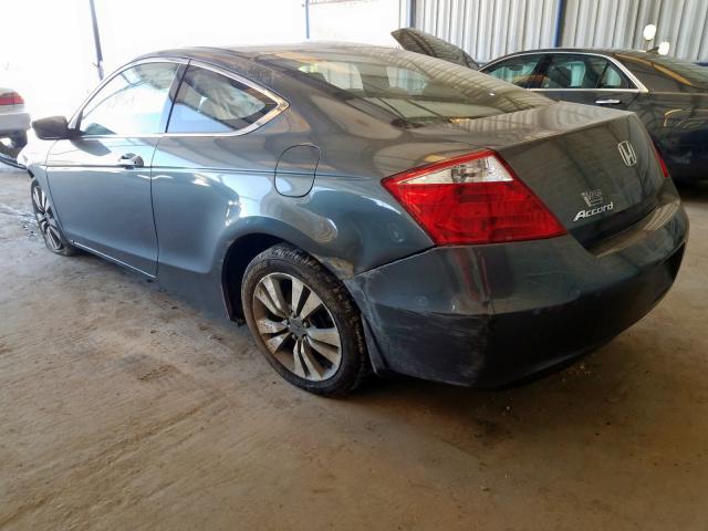 Photo 2 VIN: 1HGCS1B31AA000462 - HONDA ACCORD LX 