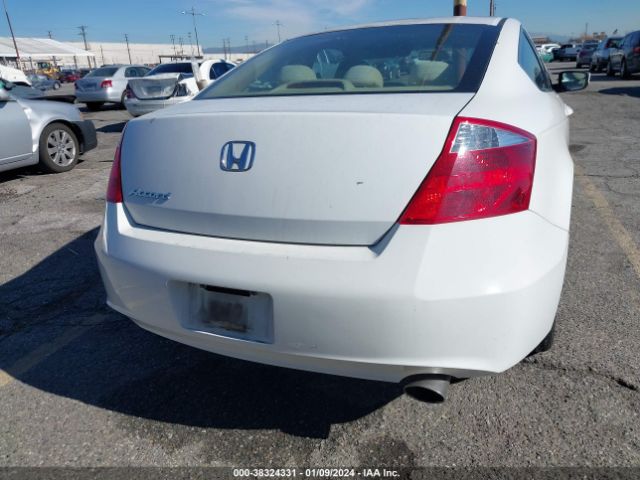 Photo 5 VIN: 1HGCS1B31AA001014 - HONDA ACCORD 