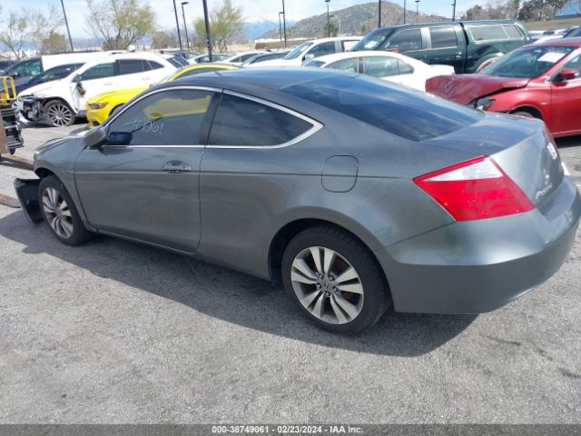 Photo 2 VIN: 1HGCS1B31AA010893 - HONDA ACCORD 