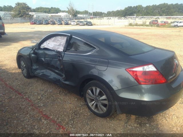 Photo 2 VIN: 1HGCS1B31AA013163 - HONDA ACCORD CPE 