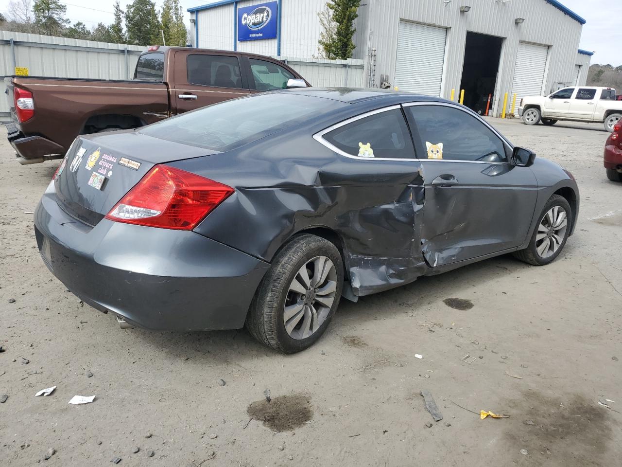 Photo 2 VIN: 1HGCS1B31BA007655 - HONDA ACCORD 