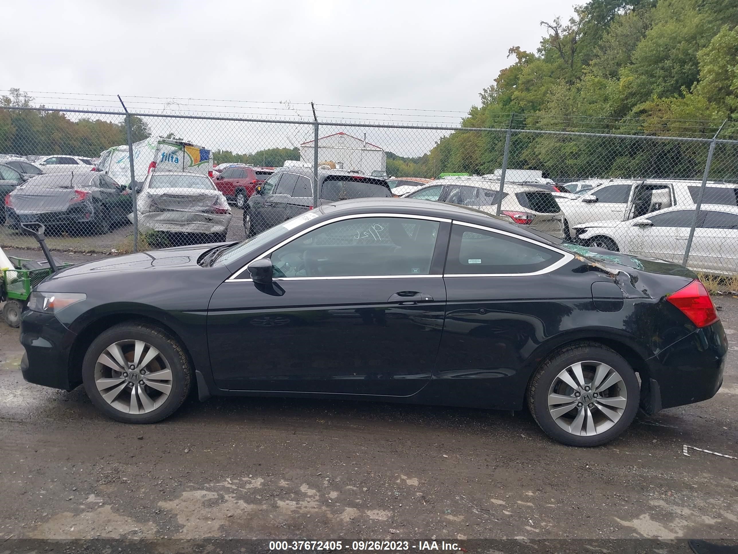 Photo 13 VIN: 1HGCS1B31CA016826 - HONDA ACCORD 