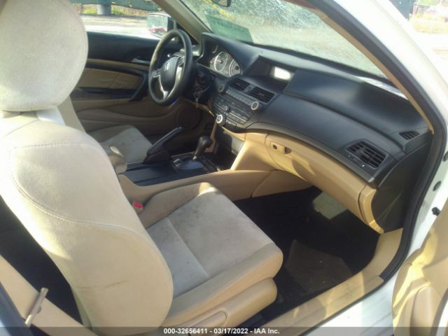 Photo 4 VIN: 1HGCS1B32AA006397 - HONDA ACCORD CPE 