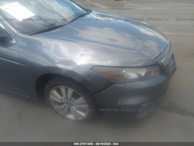 Photo 5 VIN: 1HGCS1B32BA011648 - HONDA ACCORD CPE 