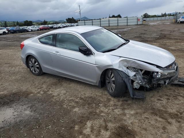 Photo 3 VIN: 1HGCS1B32BA012931 - HONDA ACCORD 