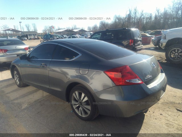 Photo 2 VIN: 1HGCS1B32CA002868 - HONDA ACCORD CPE 