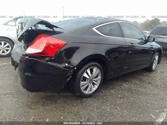 Photo 3 VIN: 1HGCS1B32CA008461 - HONDA ACCORD CPE 