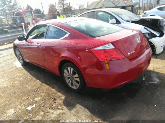 Photo 2 VIN: 1HGCS1B33AA006781 - HONDA ACCORD CPE 