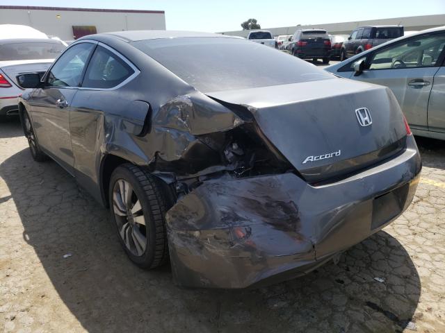 Photo 2 VIN: 1HGCS1B33AA020227 - HONDA ACCORD LX 