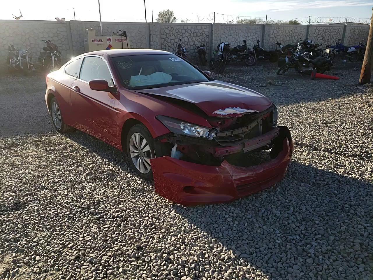 Photo 10 VIN: 1HGCS1B33BA008869 - HONDA ACCORD LX- 