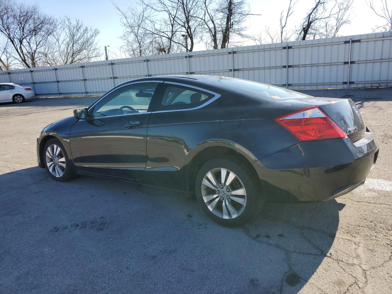 Photo 1 VIN: 1HGCS1B34AA017773 - HONDA ACCORD 