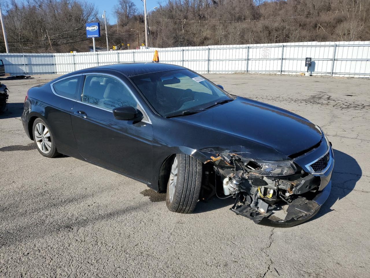 Photo 3 VIN: 1HGCS1B34AA017773 - HONDA ACCORD 