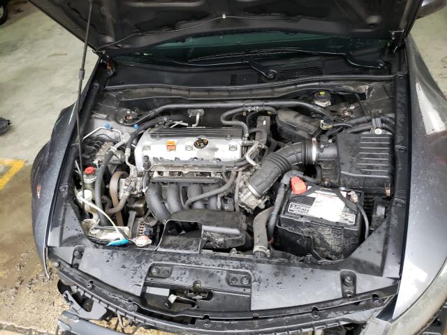 Photo 6 VIN: 1HGCS1B34BA013305 - HONDA ACCORD LX- 