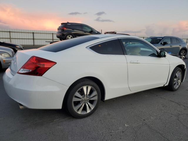 Photo 2 VIN: 1HGCS1B35CA010897 - HONDA ACCORD LX 