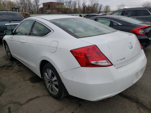 Photo 2 VIN: 1HGCS1B35CA021138 - HONDA ACCORD LX 