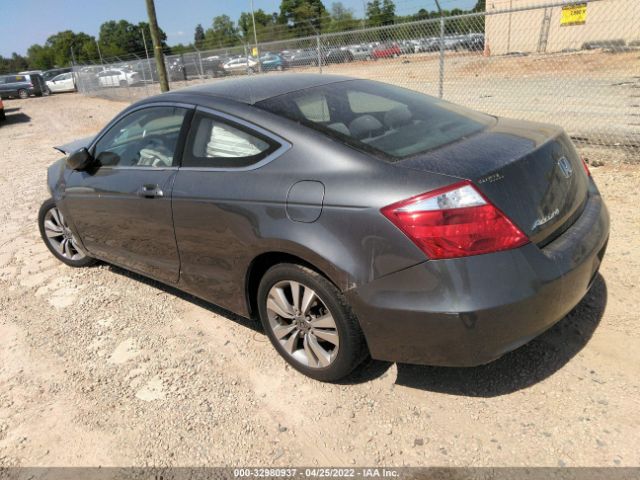 Photo 2 VIN: 1HGCS1B36AA016821 - HONDA ACCORD CPE 