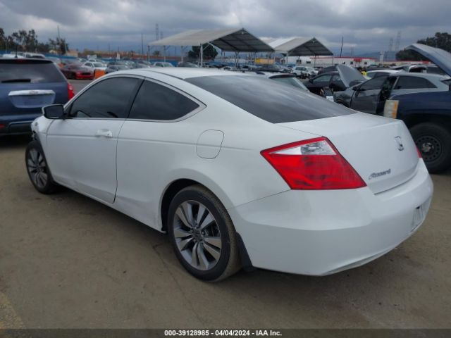 Photo 2 VIN: 1HGCS1B36AA017645 - HONDA ACCORD 