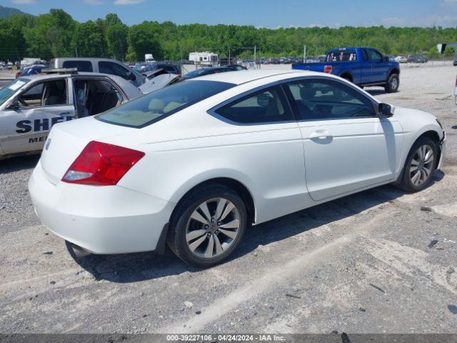 Photo 3 VIN: 1HGCS1B36BA005898 - HONDA ACCORD 