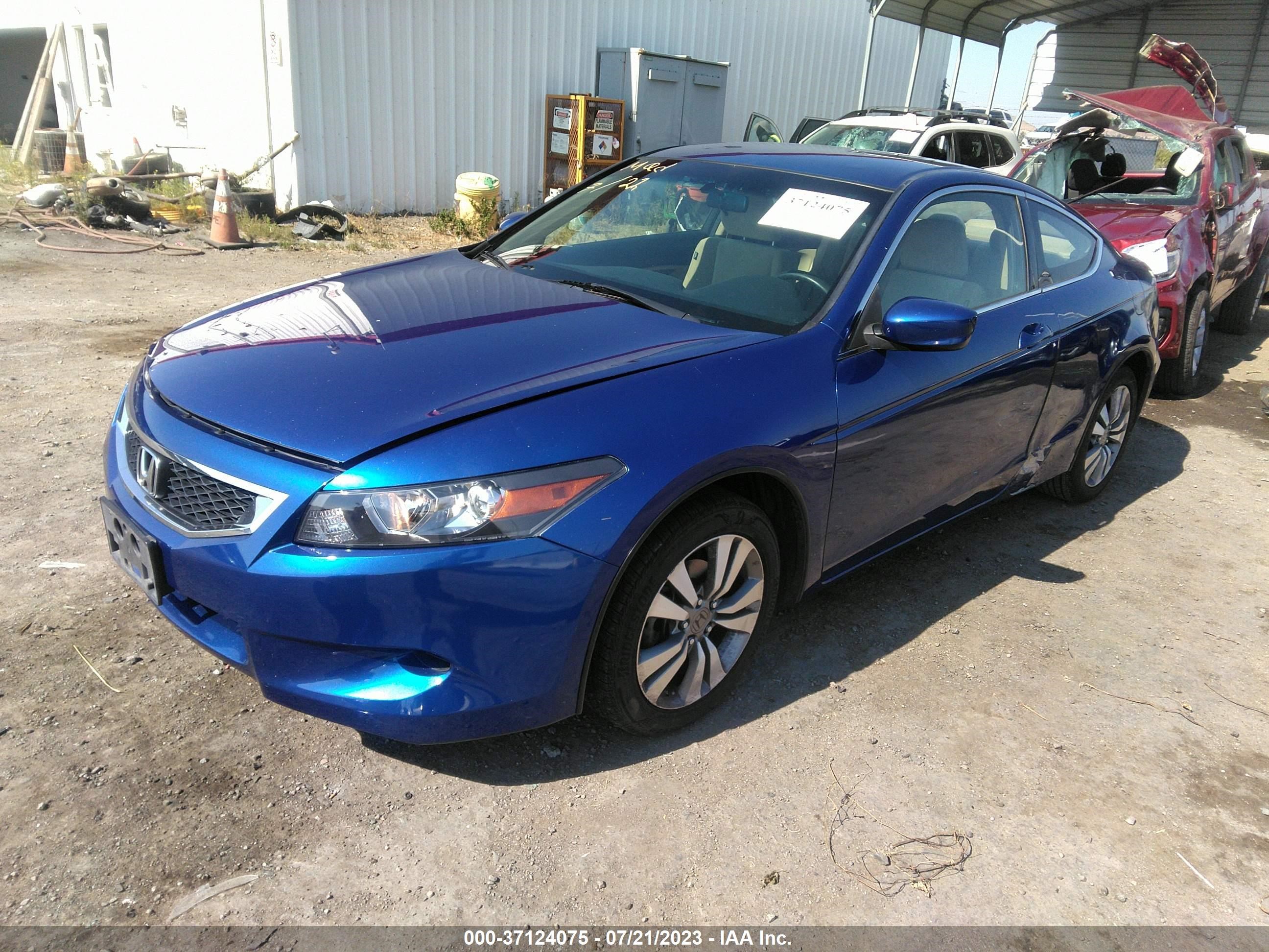 Photo 1 VIN: 1HGCS1B37AA007609 - HONDA ACCORD 