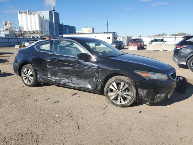 Photo 3 VIN: 1HGCS1B37AA021915 - HONDA ACCORD LX 