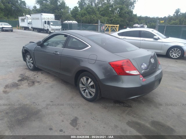 Photo 2 VIN: 1HGCS1B37CA013557 - HONDA ACCORD CPE 