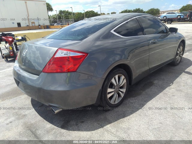 Photo 3 VIN: 1HGCS1B38AA000460 - HONDA ACCORD LX 