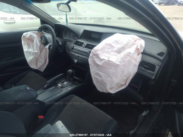 Photo 4 VIN: 1HGCS1B38AA010809 - HONDA ACCORD CPE 