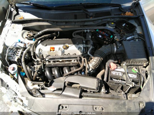 Photo 9 VIN: 1HGCS1B38CA022896 - HONDA ACCORD CPE 