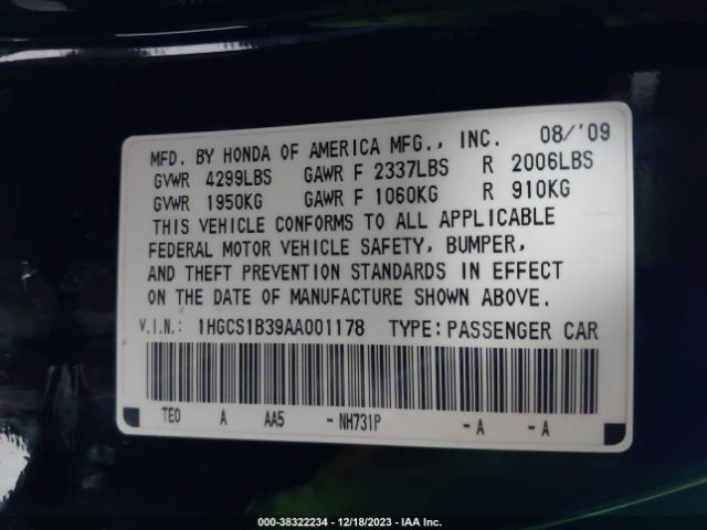 Photo 8 VIN: 1HGCS1B39AA001178 - HONDA ACCORD 