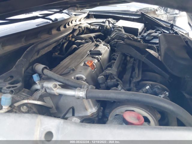 Photo 9 VIN: 1HGCS1B39AA001178 - HONDA ACCORD 