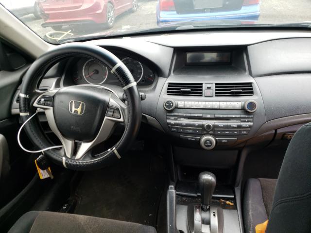 Photo 8 VIN: 1HGCS1B39AA016196 - HONDA ACCORD LX 