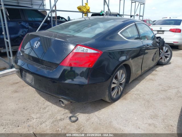 Photo 3 VIN: 1HGCS1B3XAA005479 - HONDA ACCORD 