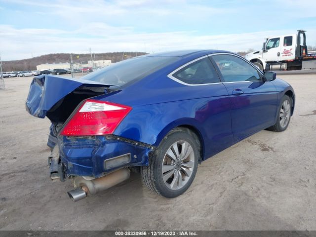 Photo 3 VIN: 1HGCS1B71AA005969 - HONDA ACCORD 