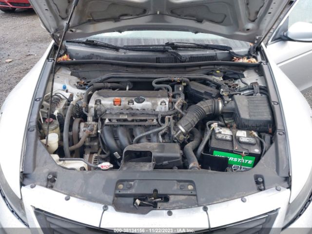 Photo 9 VIN: 1HGCS1B71AA009195 - HONDA ACCORD 